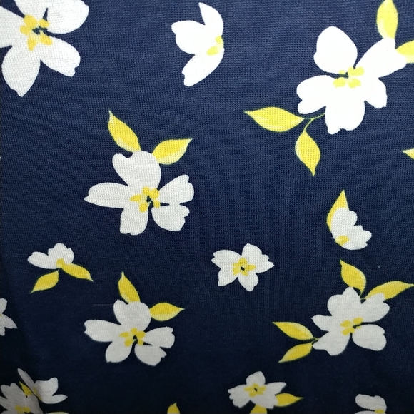 NWT Women's Blue Floral Croft & Barrow Essential Crewneck Tee Small 100% Cotton - Picture 8 of 10